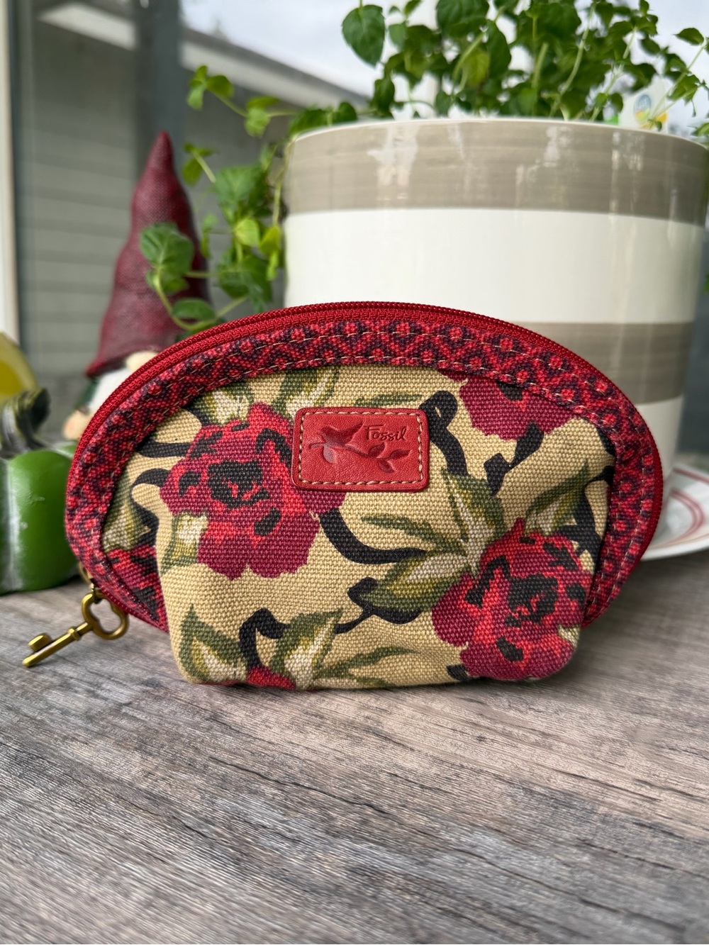 Vintage - Fossil Red Floral Canvas Coin Pouch - Picture 10 of 11